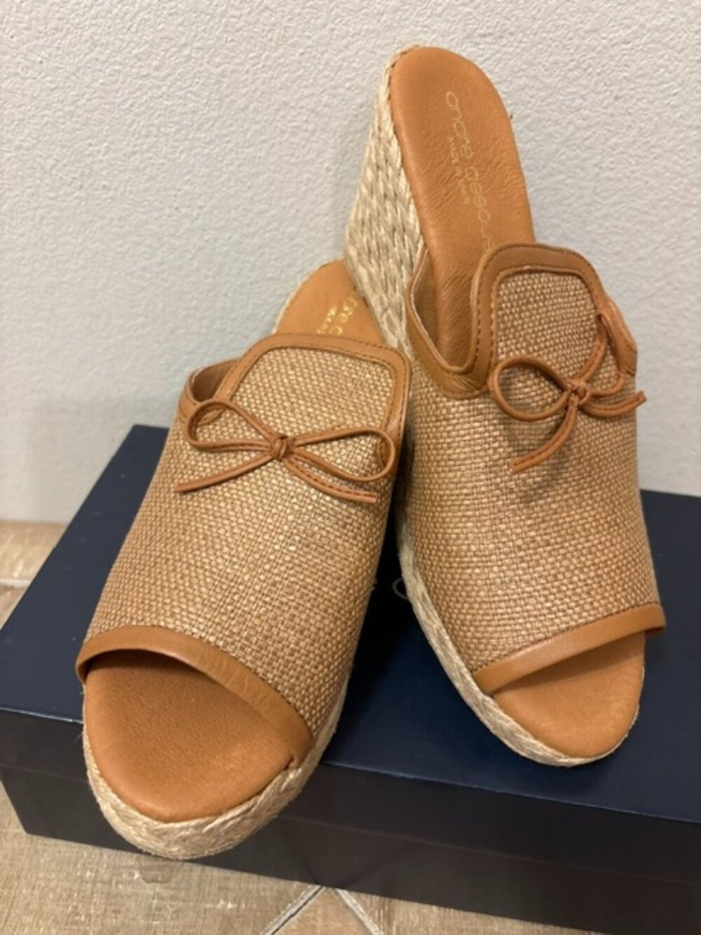 NEW André Assous Nilla Wedge Sandals – Brown in Size 8 or 9